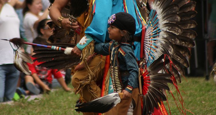 پاو واو -PowWow، جشن بزرگ بومیان مونترال به مناسبت فصل گرما