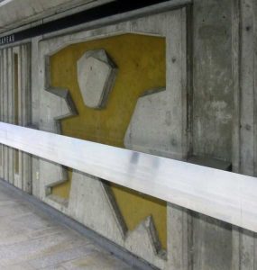 طراحی با سیمان، اثر ژان دومونتیر در ایستگاه ژان دراپو، خط زرد متروی مونترال / Photo: STM