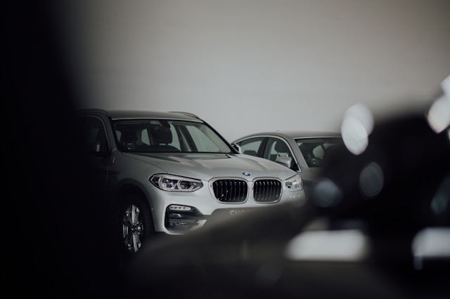 BMW X5 (Unsplash)
