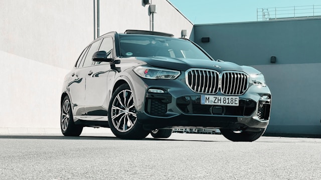 BMW X5 (Unsplash)