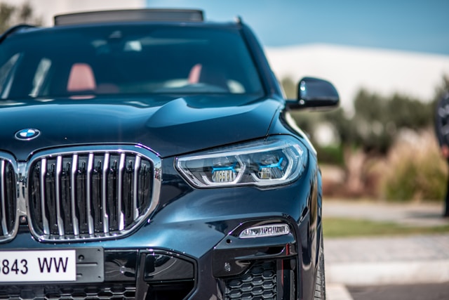 BMW X5 (Unsplash)